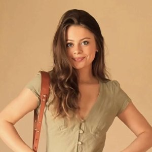 Mia Hansen