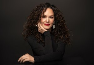 Tara Dall, MD, FNLA