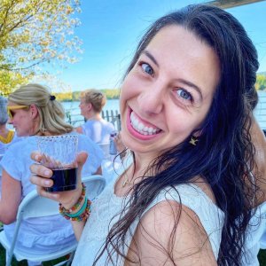 Dr. Julia Smeltz
