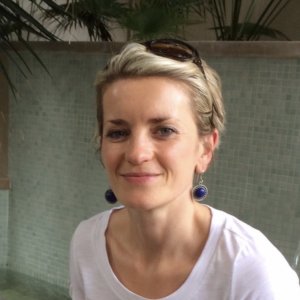 Ruth J. Wilde, Dr