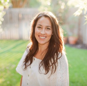 Holly Hernandez