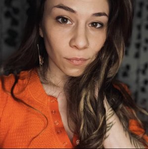 Sasha Bru