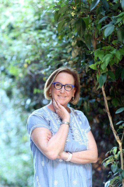 Lisa Barr, MD