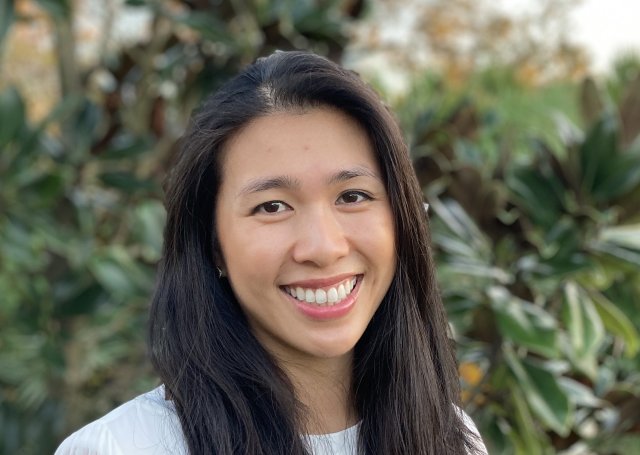 Dr. Charis Hamilton