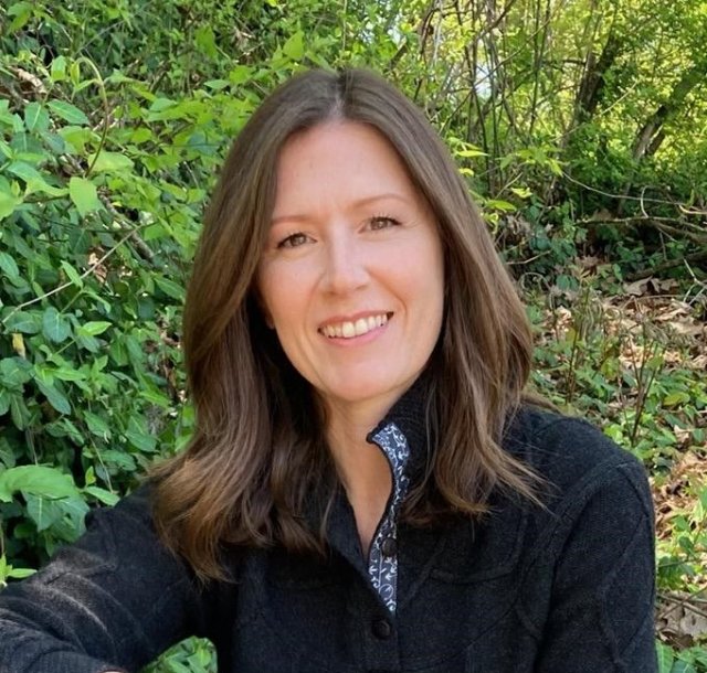 Heidi R Markland