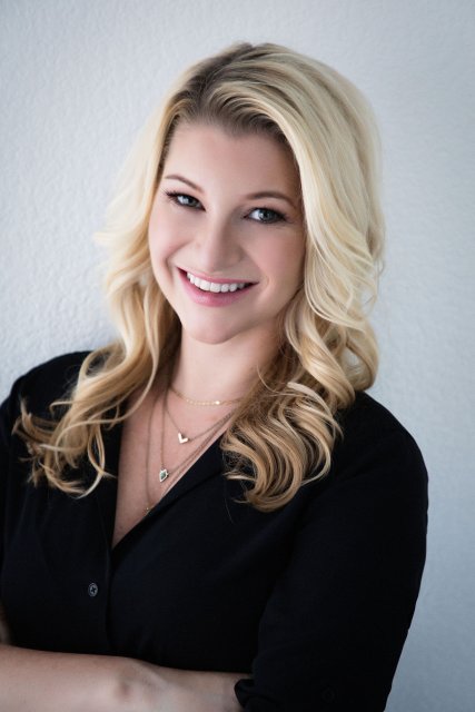 Dr. Alexis Carlston