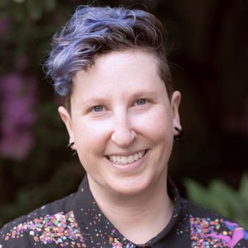 Elizabeth Pettit (they/them)